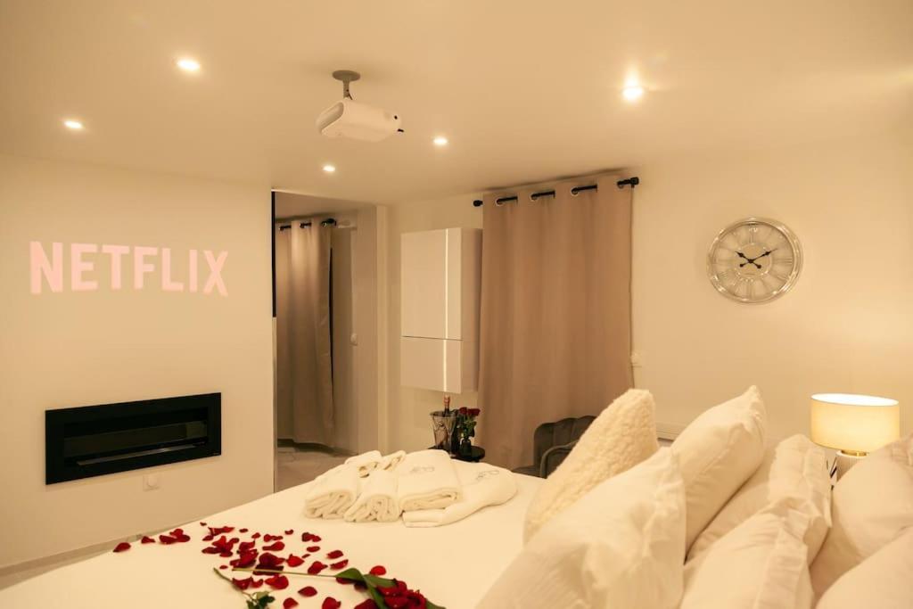 Maison Pantheon, Suite D'Exception 莫城 外观 照片
